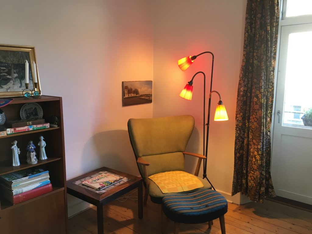 2: Reading corner